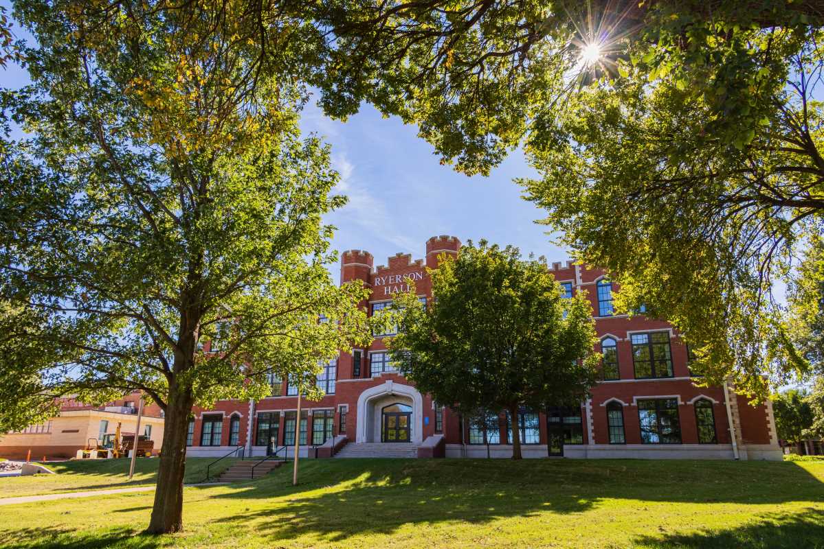 How Universities Are Adapting Curriculums for the AI Economy