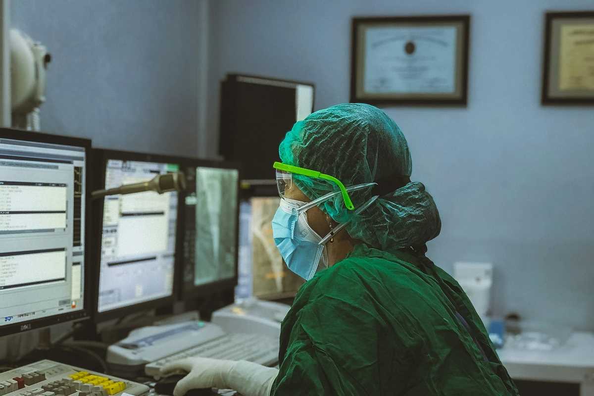 Nanotechnology's Emerging Careers in Medicine and Industry